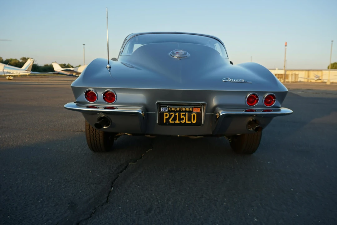 1964 Chevrolet Corvette C2 - Image 21 of 31