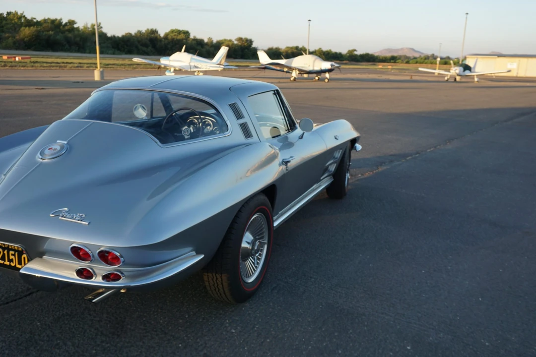 1964 Chevrolet Corvette C2 - Image 24 of 31