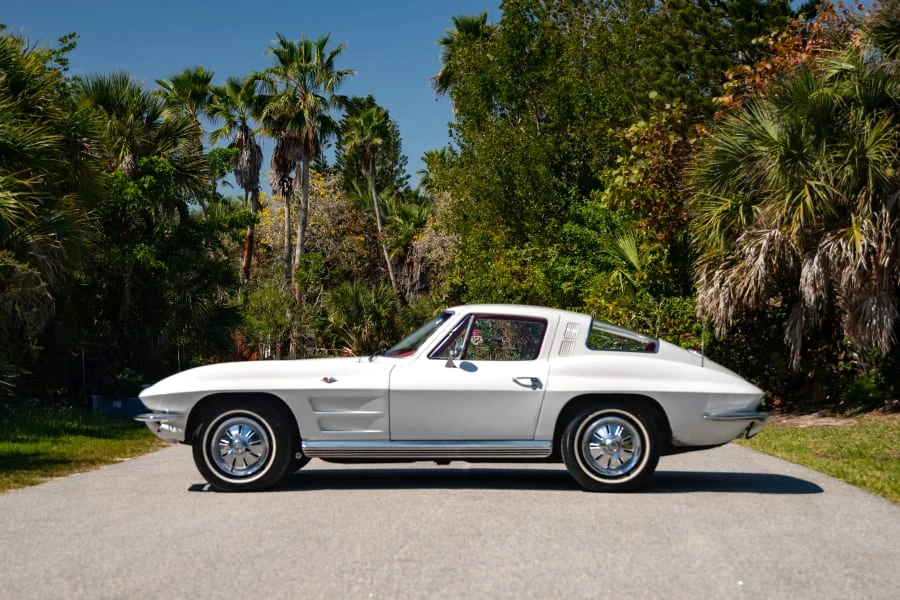 1964 Chevrolet Corvette C2 - Image 2 of 31