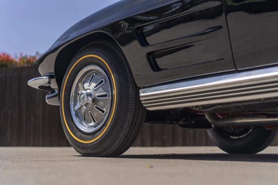 1964 Chevrolet Corvette C2 - Image 18 of 31
