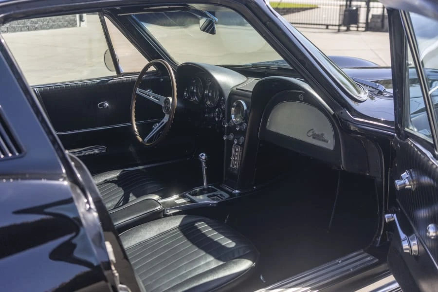 1964 Chevrolet Corvette C2 - Image 19 of 31