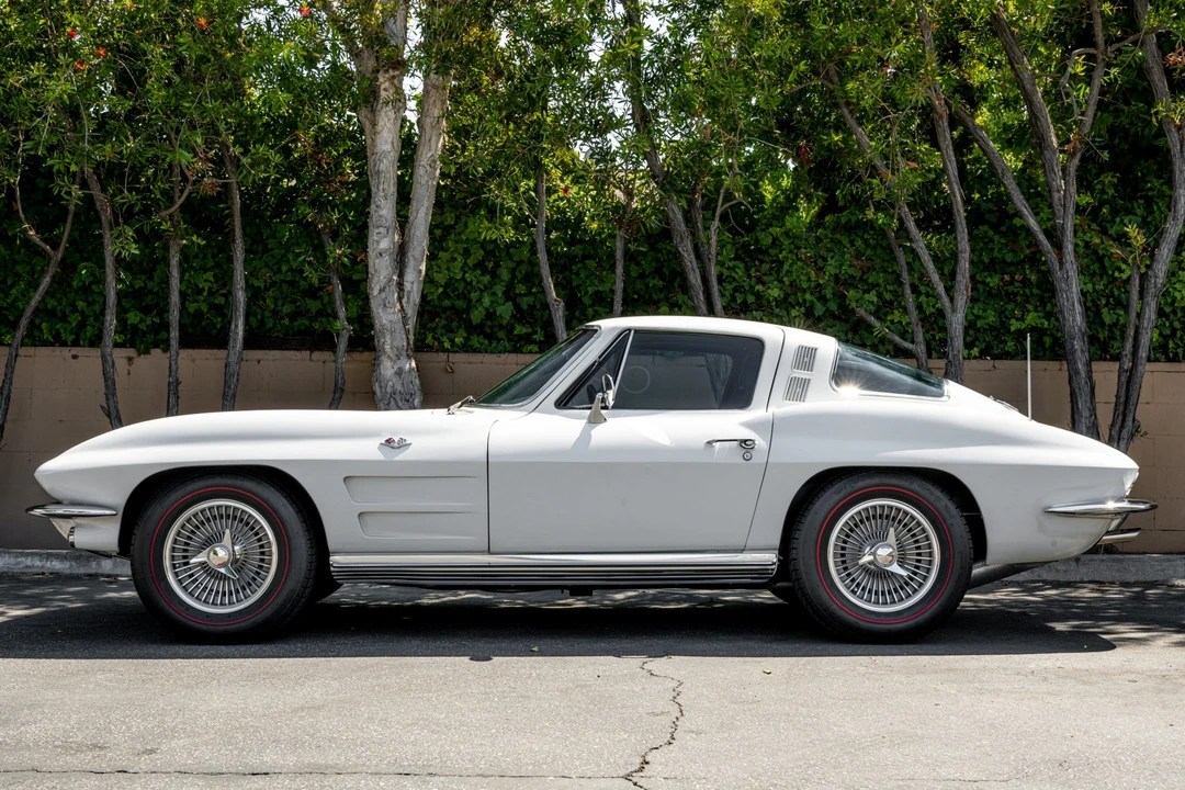 1964 Chevrolet Corvette C2 - Image 2 of 31