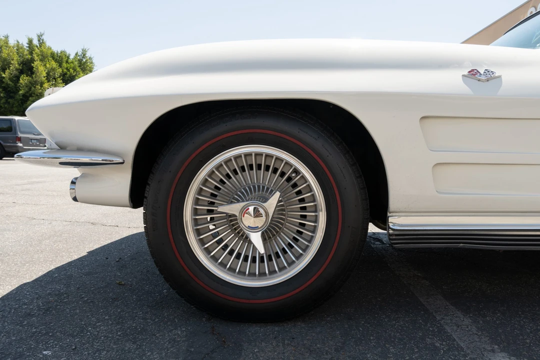 1964 Chevrolet Corvette C2 - Image 16 of 31