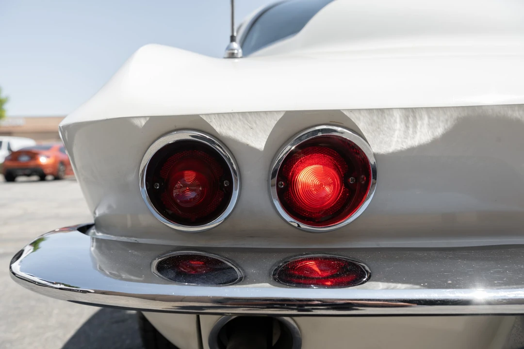 1964 Chevrolet Corvette C2 - Image 24 of 31