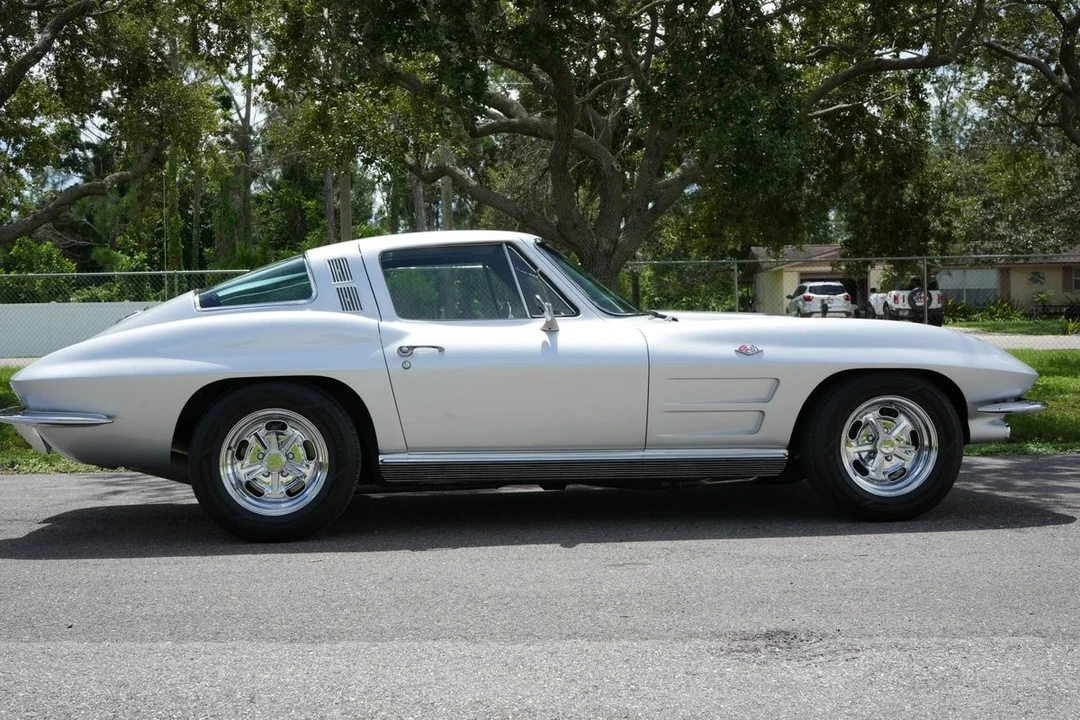1964 Chevrolet Corvette C2 - Image 11 of 12