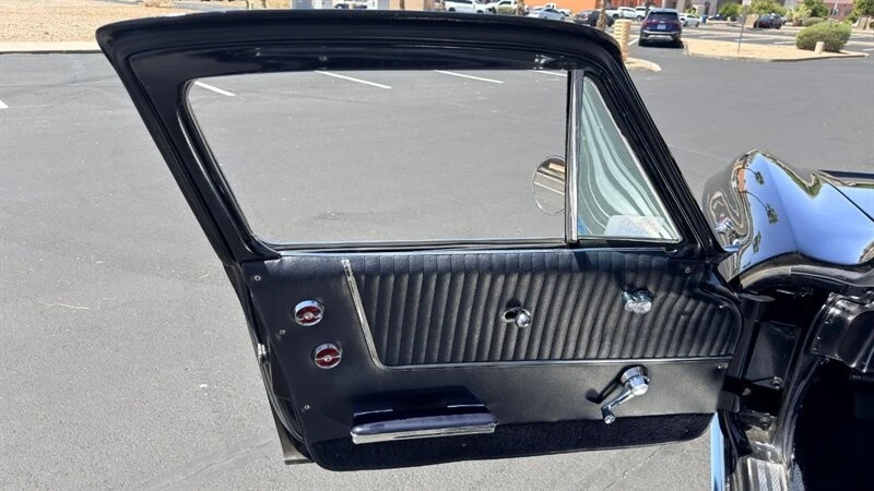 1964 Chevrolet Corvette C2 - Image 19 of 31