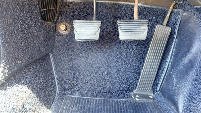 1964 Chevrolet Corvette C2 - Image 23 of 31