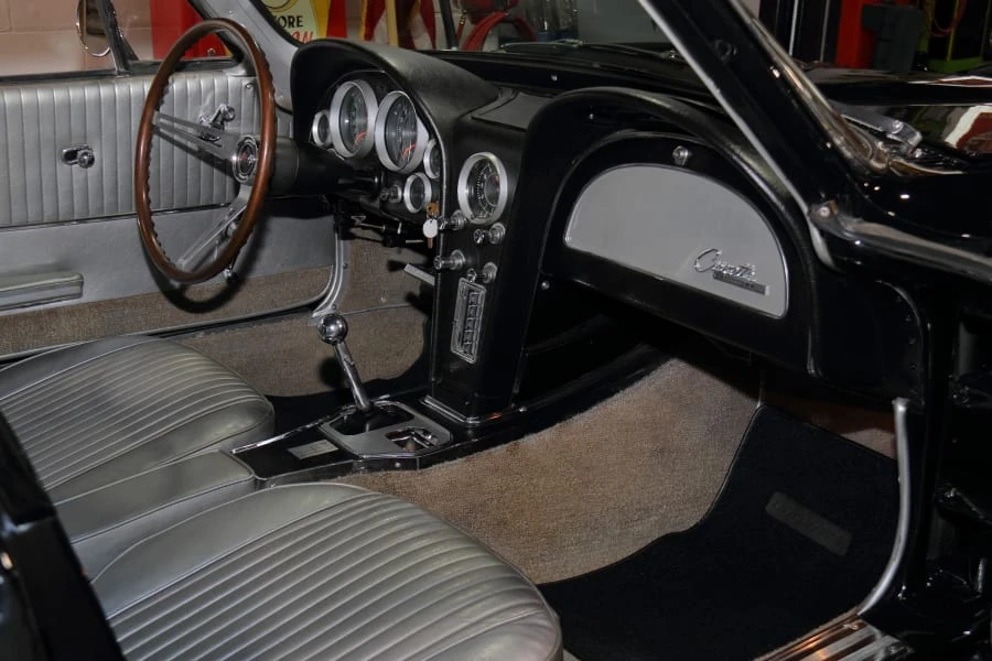 1964 Chevrolet Corvette C2 - Image 18 of 28