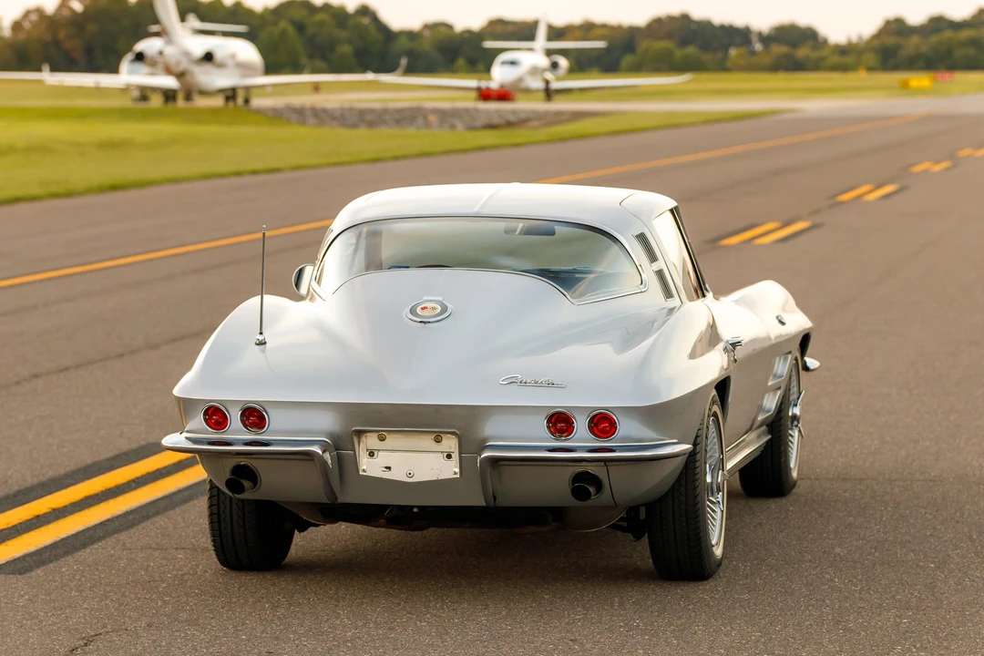 1964 Chevrolet Corvette C2 - Image 23 of 31