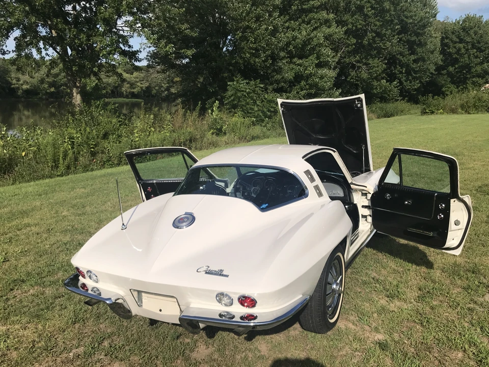 1964 Chevrolet Corvette C2 - Image 13 of 31