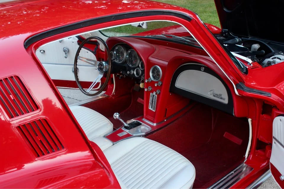 1964 Chevrolet Corvette C2 - Image 11 of 20