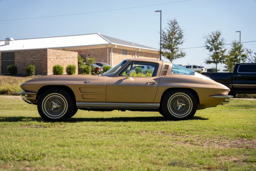 1964 Chevrolet Corvette C2 - Image 6 of 31