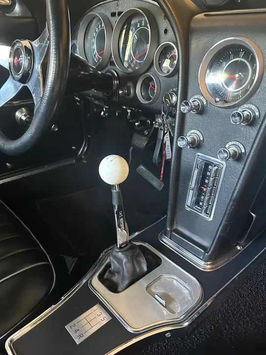 1964 Chevrolet Corvette C2 - Image 11 of 15