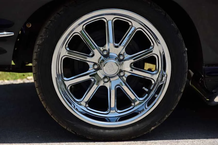 1964 Chevrolet Corvette C2 - Image 16 of 31