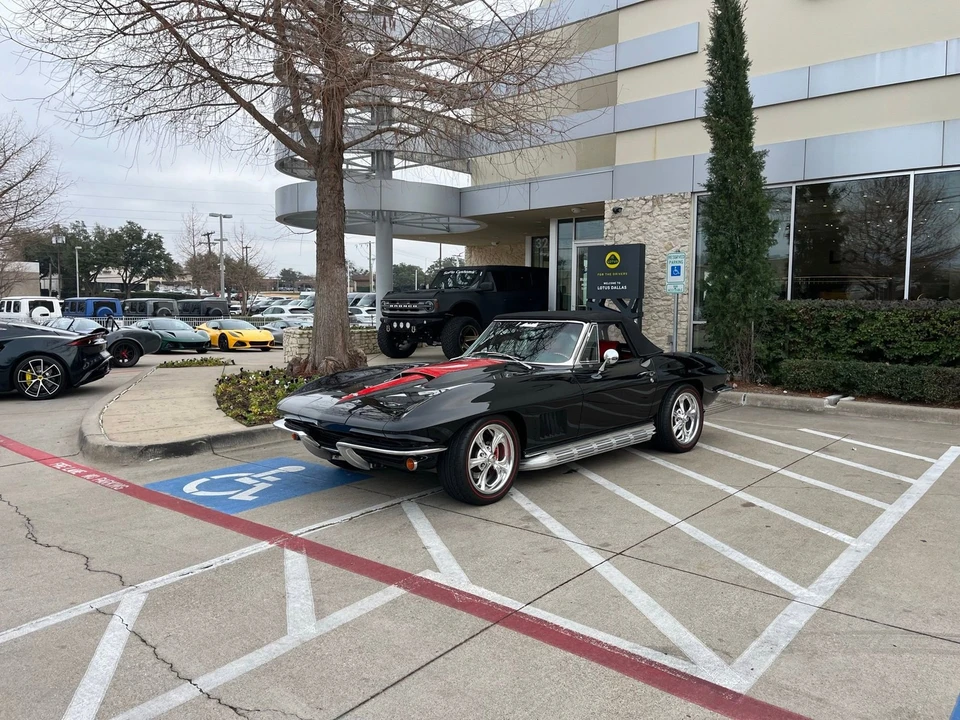 1964 Chevrolet Corvette C2 - Image 2 of 10