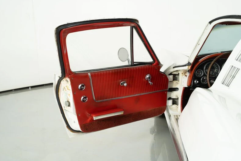 1964 Chevrolet Corvette C2 - Image 16 of 21