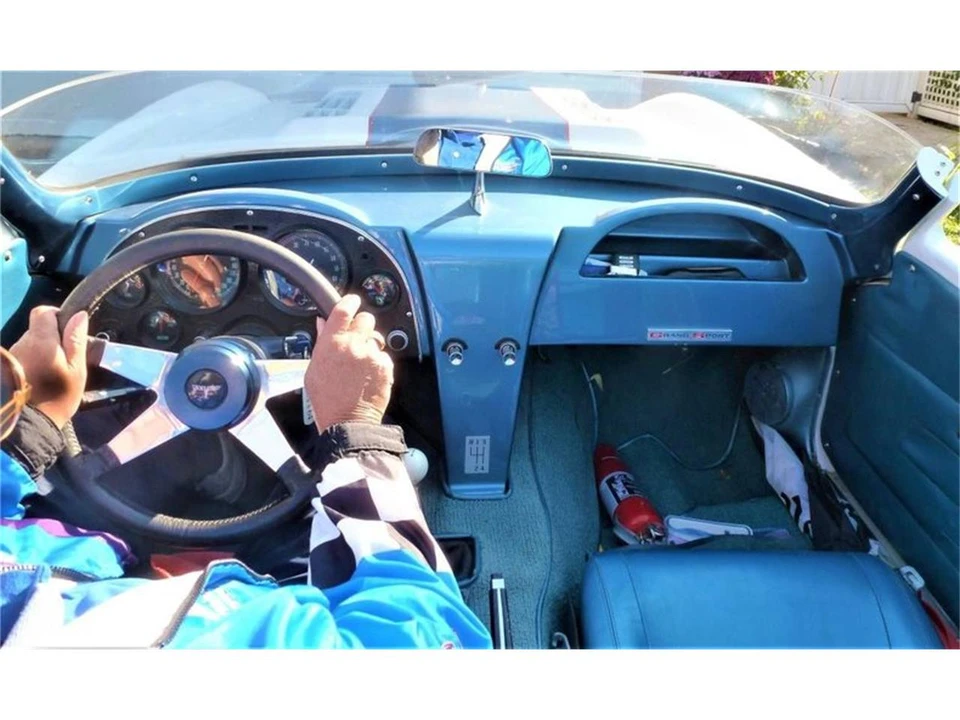 1964 Chevrolet Corvette C2 - Image 10 of 23