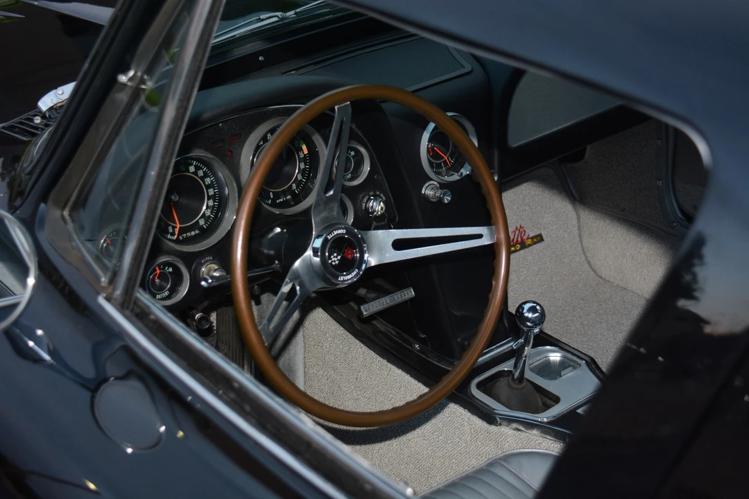 1964 Chevrolet Corvette C2 - Image 25 of 31