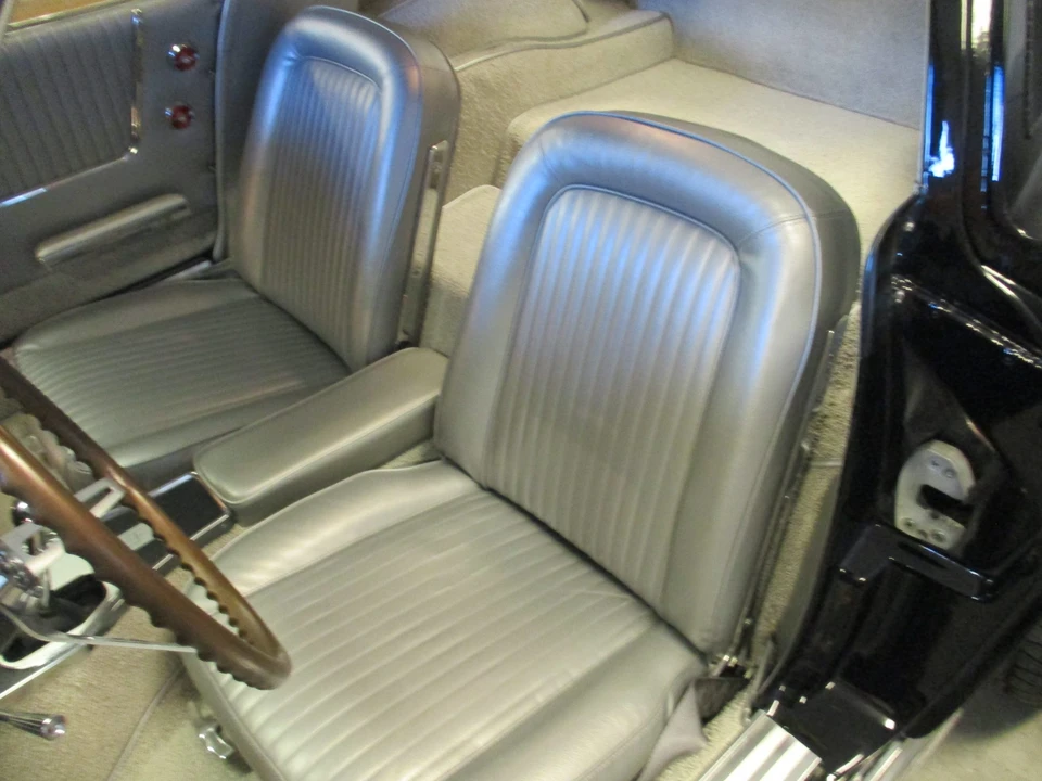 1964 Chevrolet Corvette C2 - Image 27 of 31