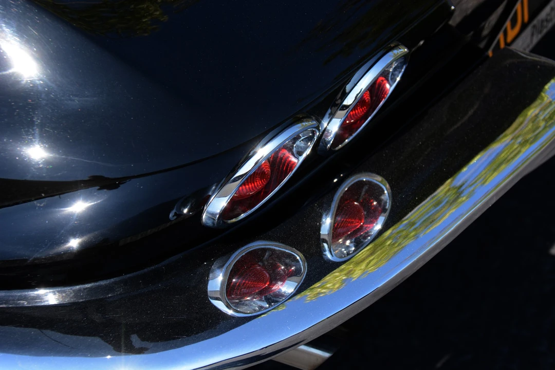 1964 Chevrolet Corvette C2 - Image 14 of 31