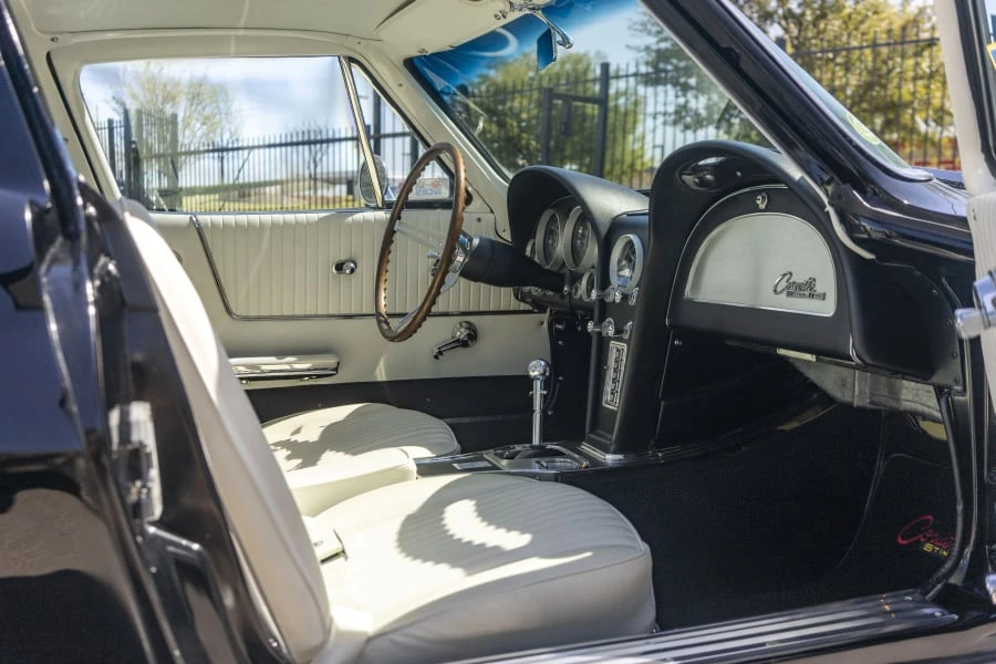 1964 Chevrolet Corvette C2 - Image 29 of 31