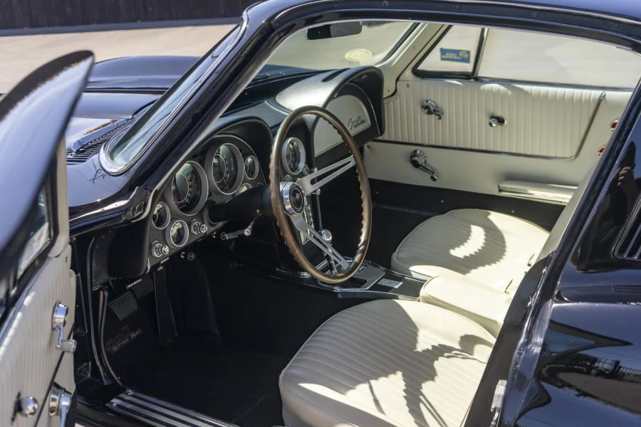 1964 Chevrolet Corvette C2 - Image 30 of 31