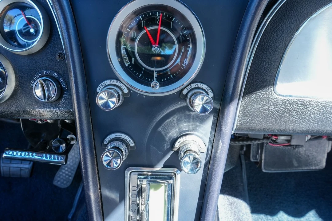 1964 Chevrolet Corvette C2 - Image 31 of 31