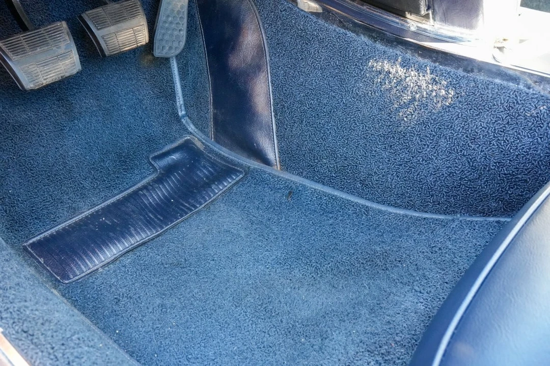 1964 Chevrolet Corvette C2 - Image 25 of 31