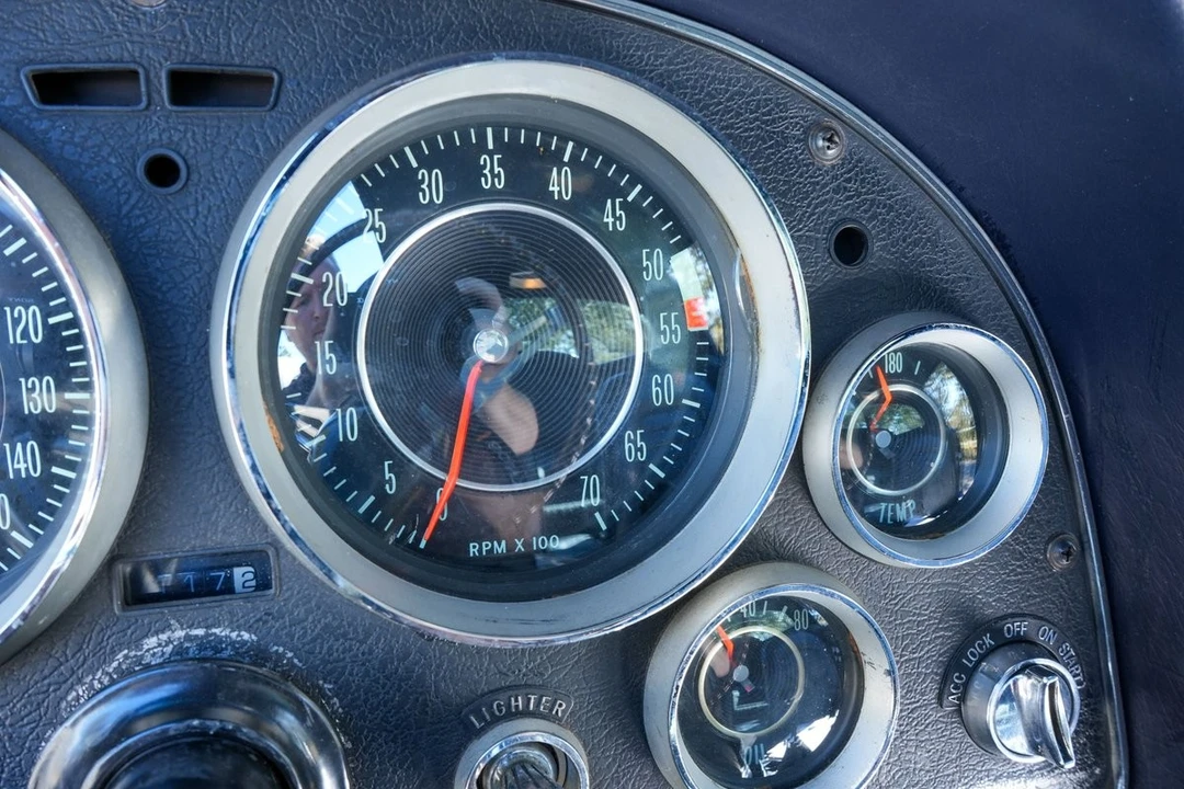 1964 Chevrolet Corvette C2 - Image 30 of 31