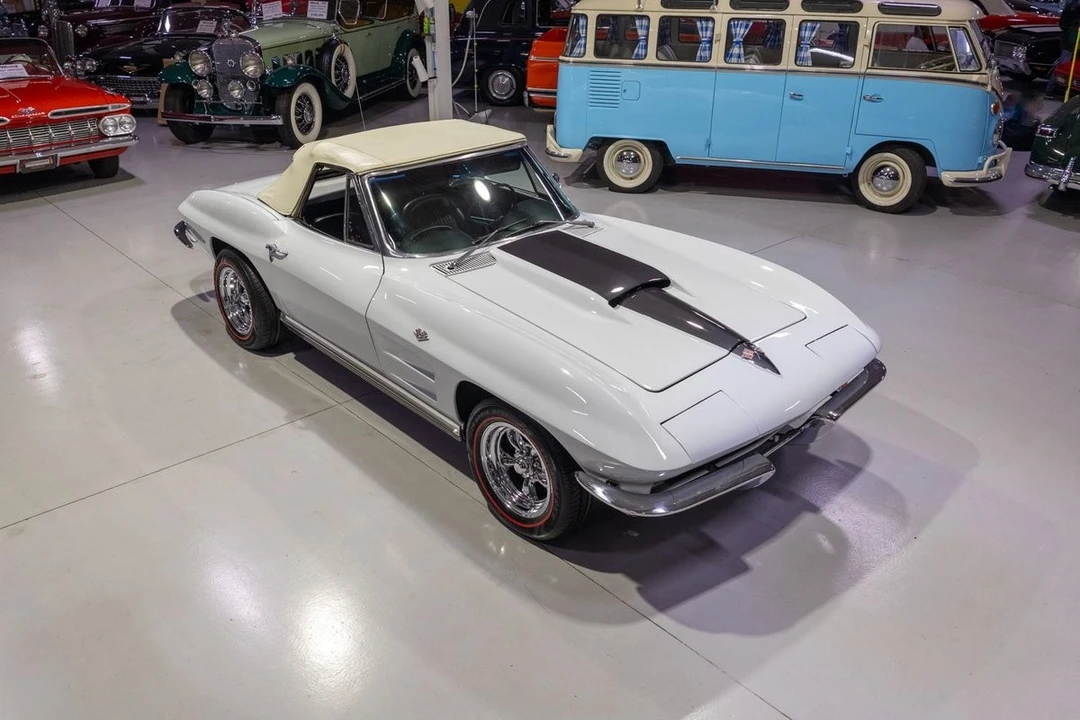 1964 Chevrolet Corvette C2 - Image 17 of 31