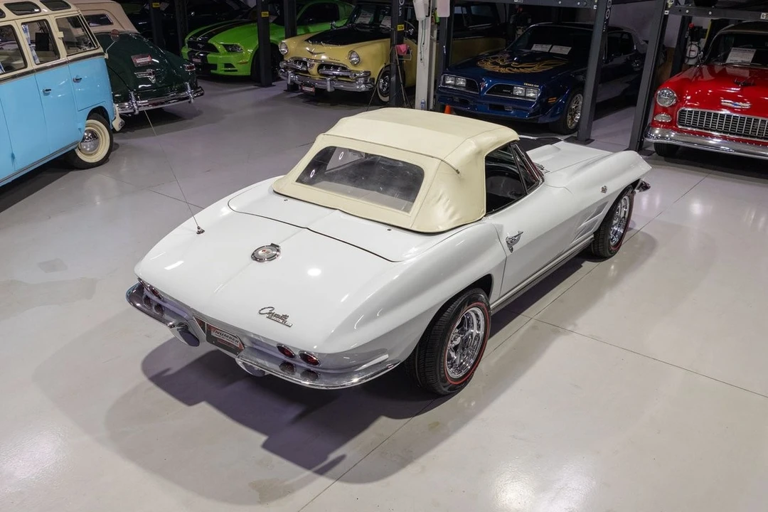 1964 Chevrolet Corvette C2 - Image 19 of 31