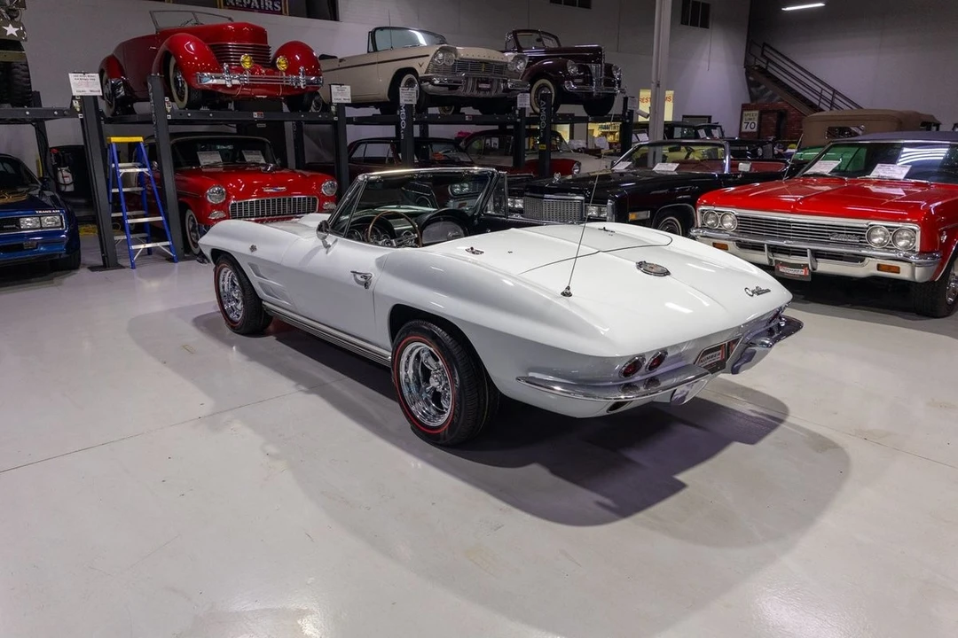 1964 Chevrolet Corvette C2 - Image 28 of 31