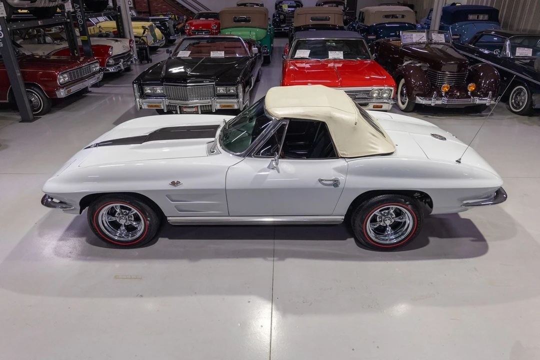 1964 Chevrolet Corvette C2 - Image 2 of 31