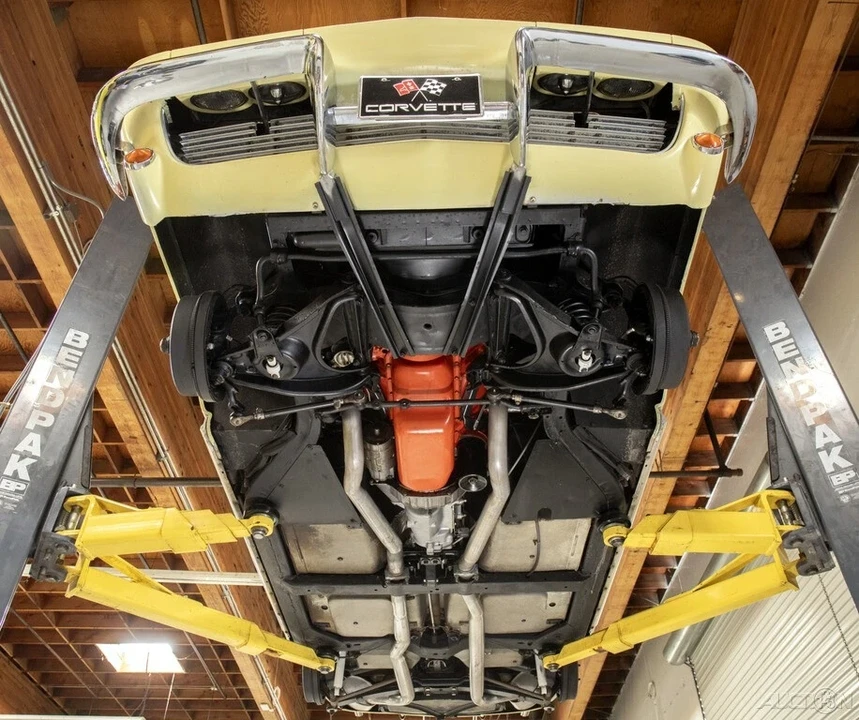 1964 Chevrolet Corvette C2 - Image 16 of 21