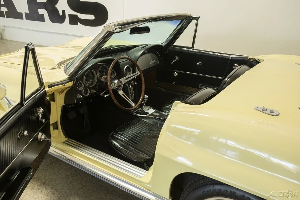 1964 Chevrolet Corvette C2 - Image 10 of 21