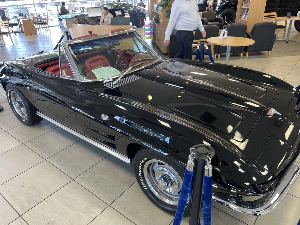 1964 Chevrolet Corvette C2 - Image 2 of 20