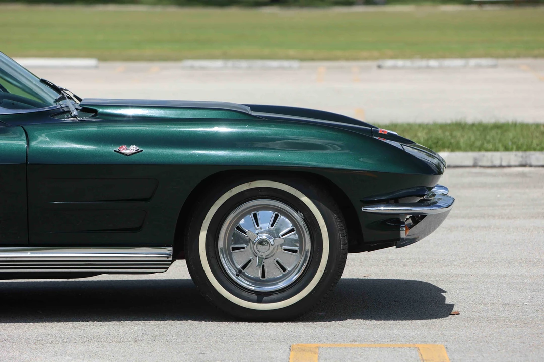 1964 Chevrolet Corvette C2 - Image 16 of 31