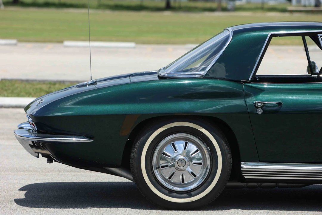 1964 Chevrolet Corvette C2 - Image 17 of 31
