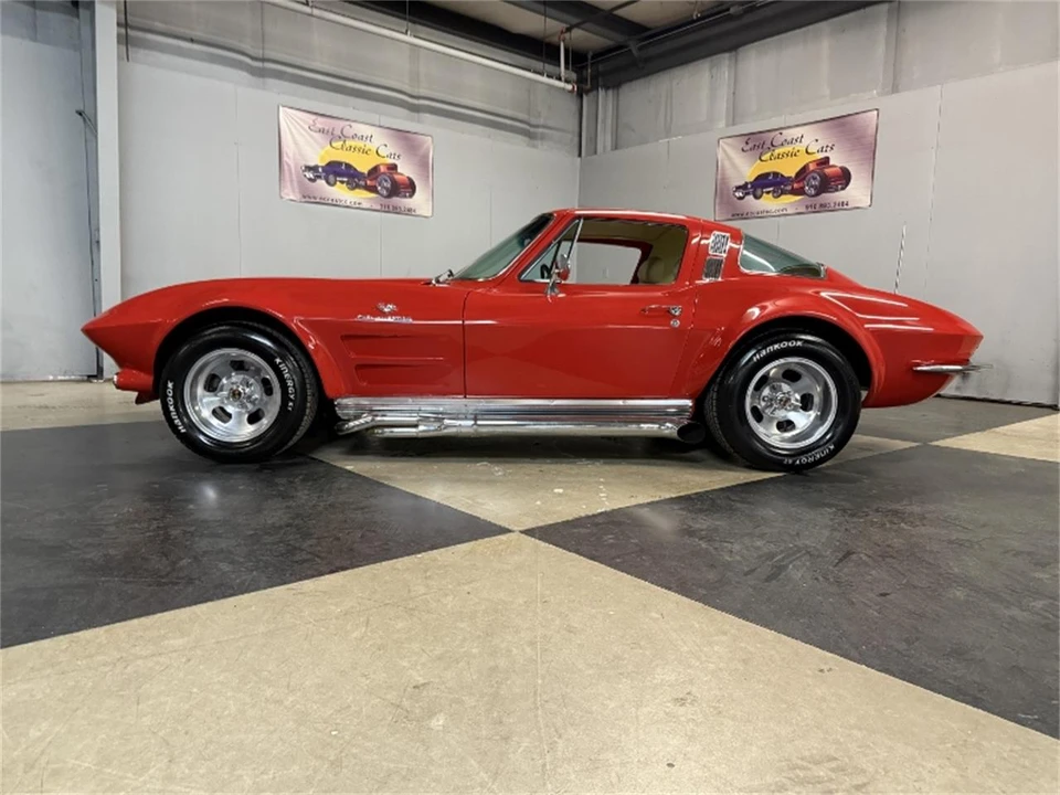 1964 Chevrolet Corvette C2 - Image 2 of 31