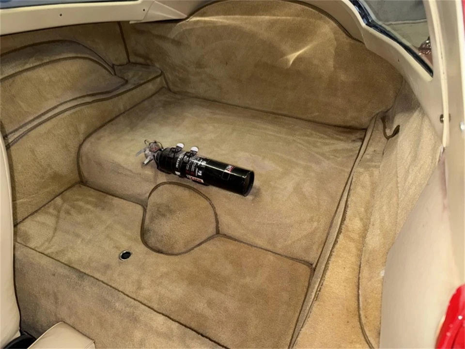 1964 Chevrolet Corvette C2 - Image 31 of 31