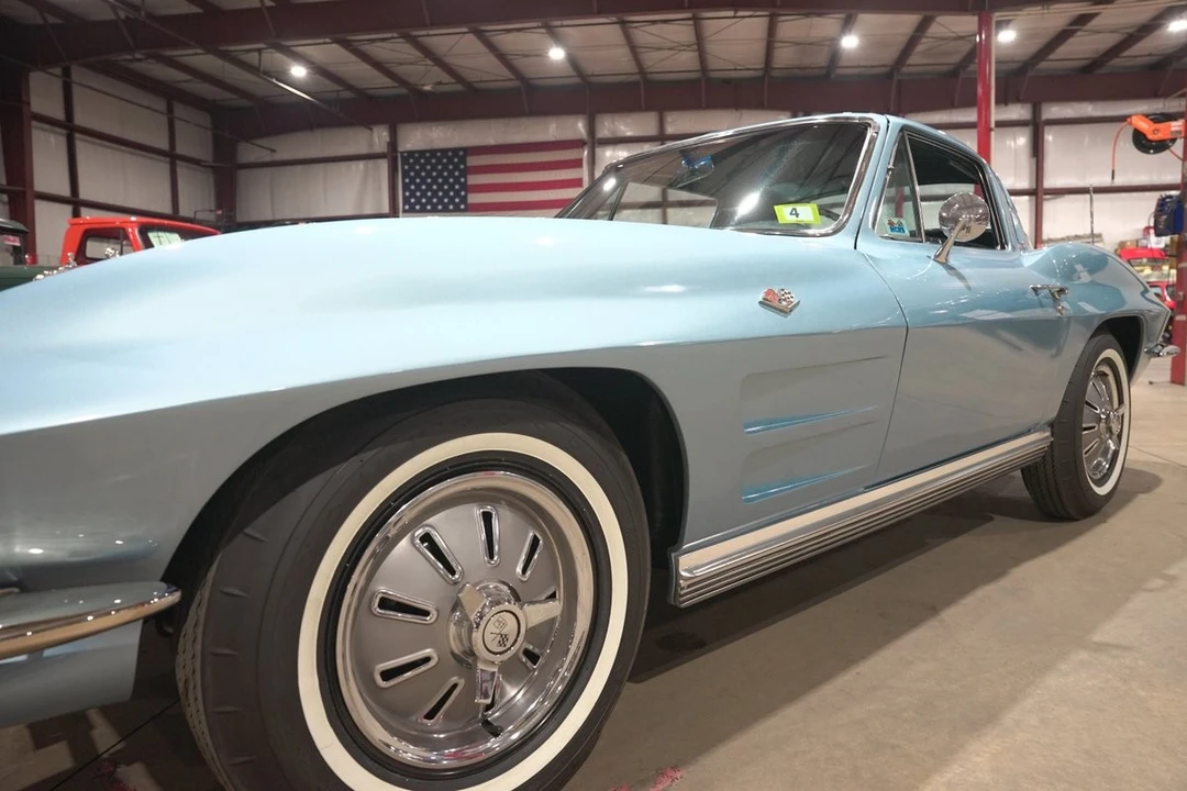 1964 Chevrolet Corvette C2 - Image 27 of 31