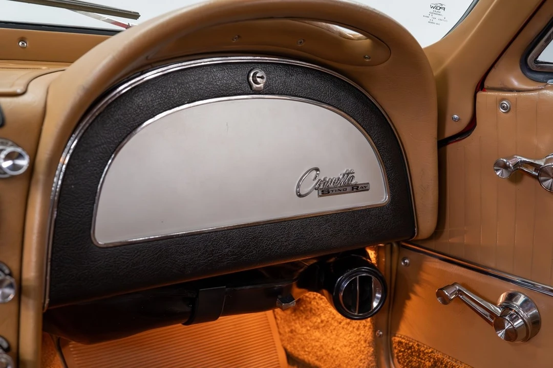 1964 Chevrolet Corvette C2 - Image 19 of 31