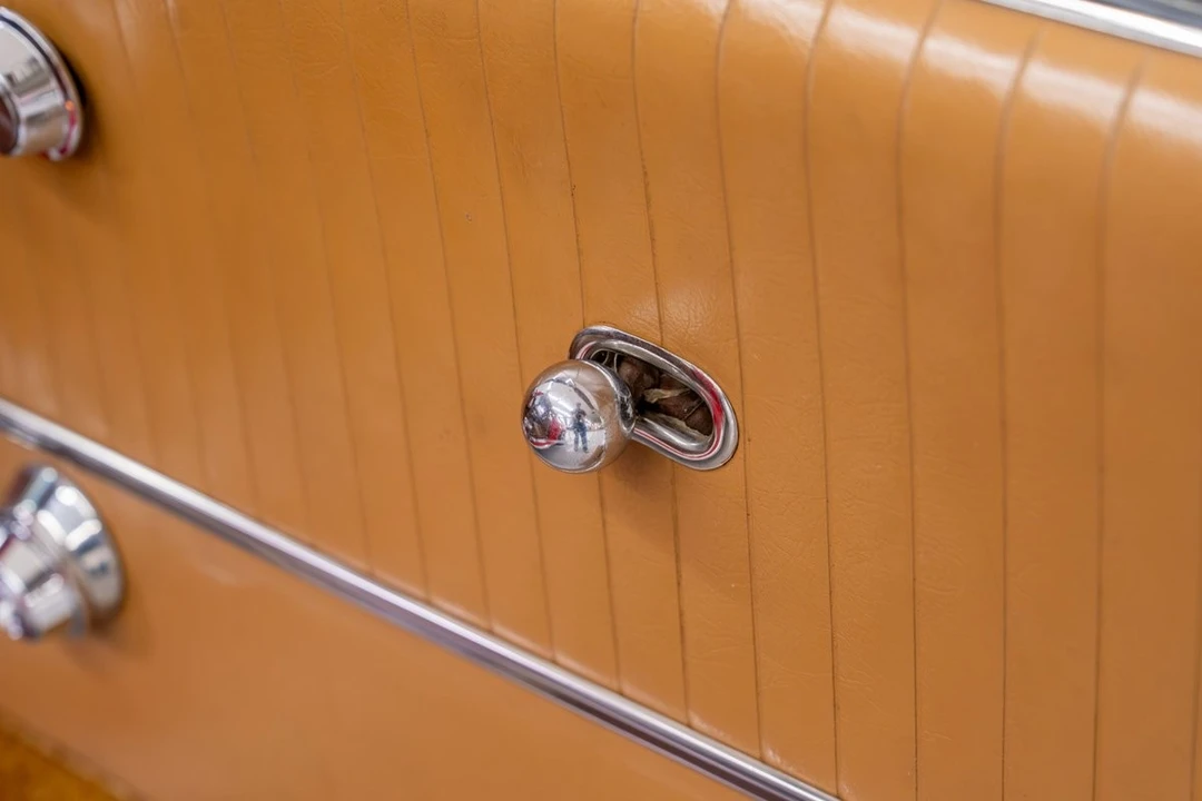 1964 Chevrolet Corvette C2 - Image 30 of 31