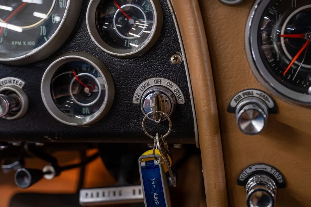1964 Chevrolet Corvette C2 - Image 16 of 31