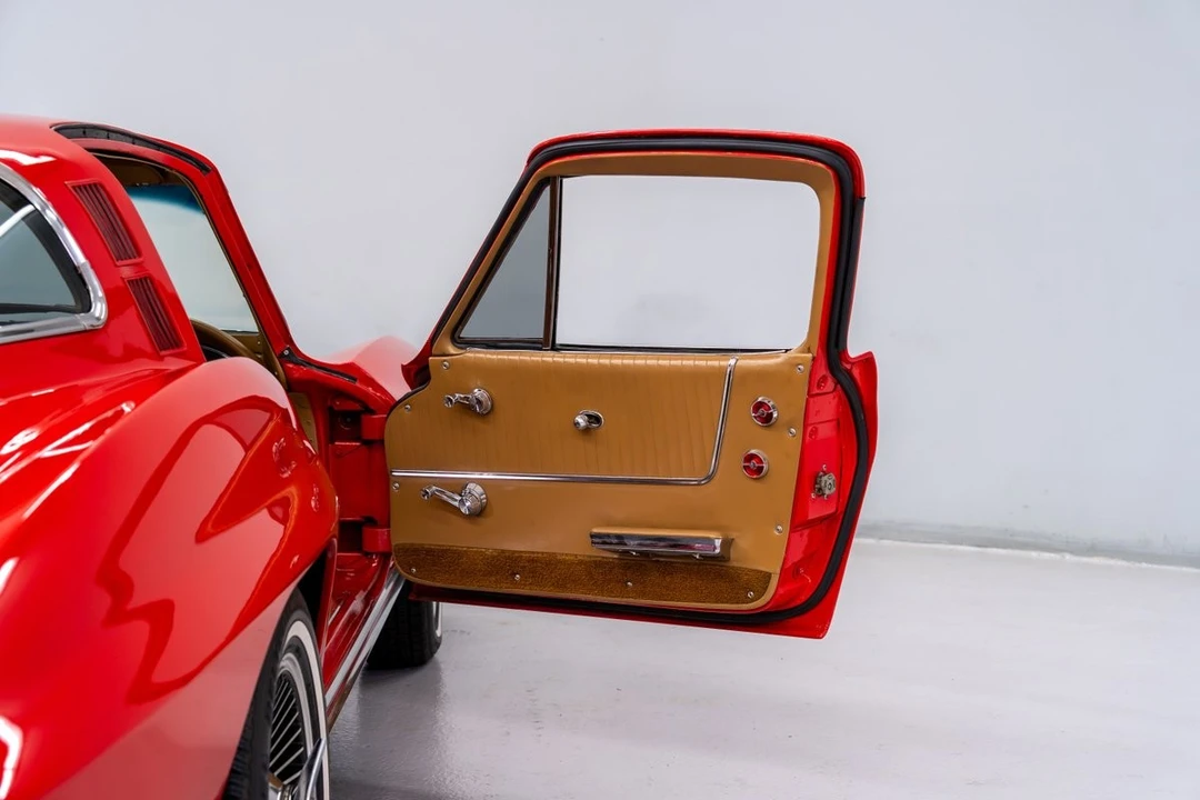 1964 Chevrolet Corvette C2 - Image 11 of 31