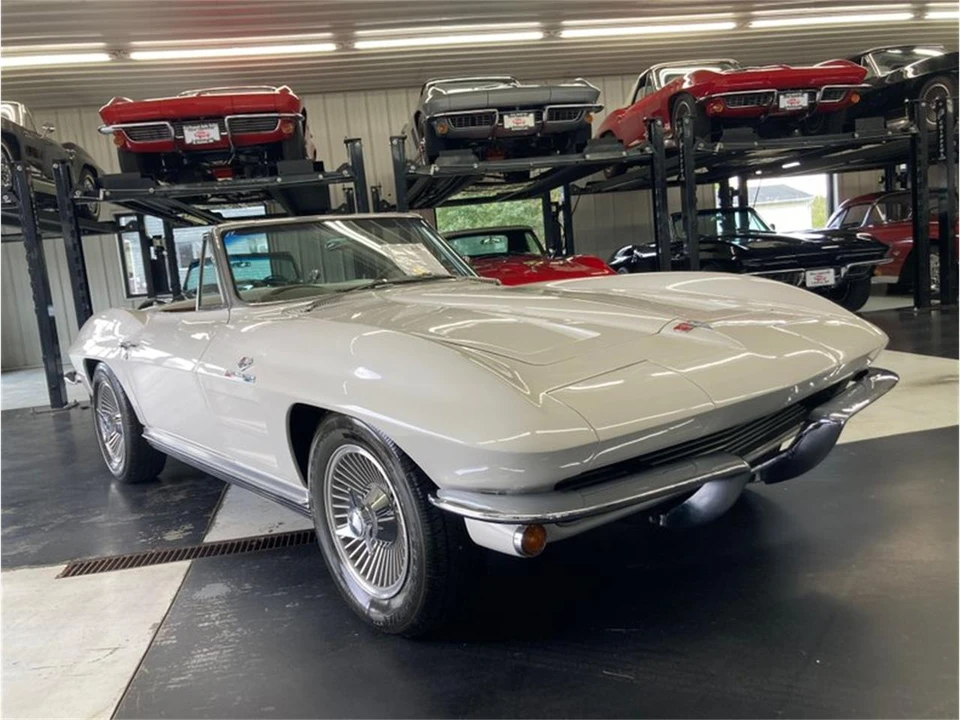 1964 Chevrolet Corvette C2 - Image 4 of 31