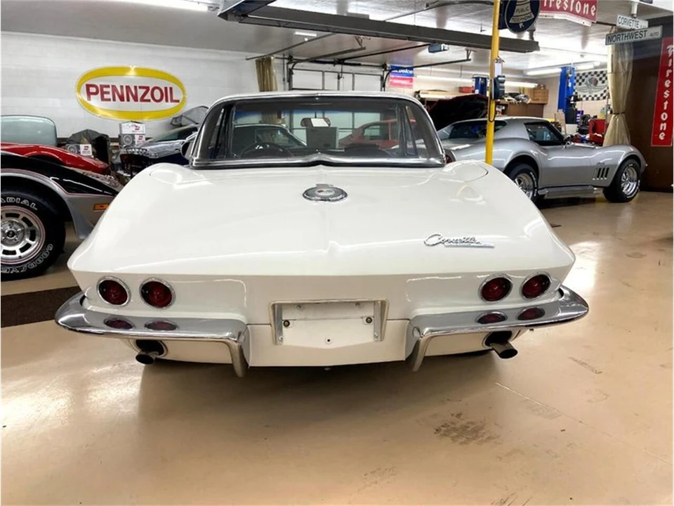 1964 Chevrolet Corvette C2 - Image 16 of 31