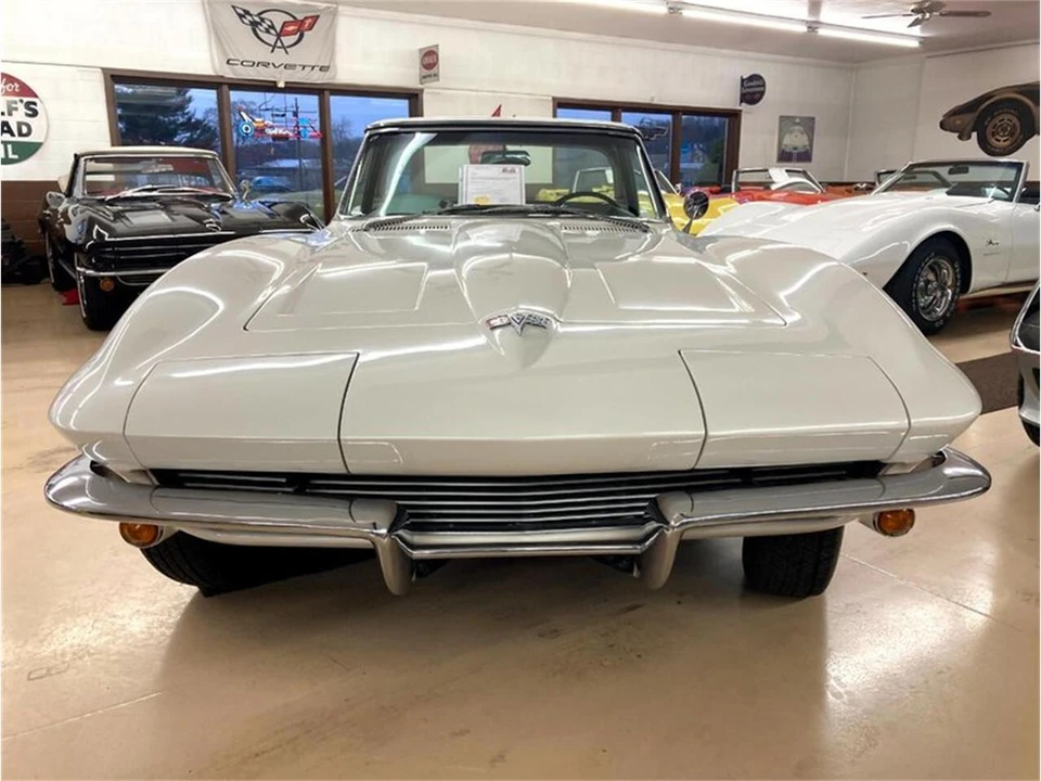 1964 Chevrolet Corvette C2 - Image 10 of 31
