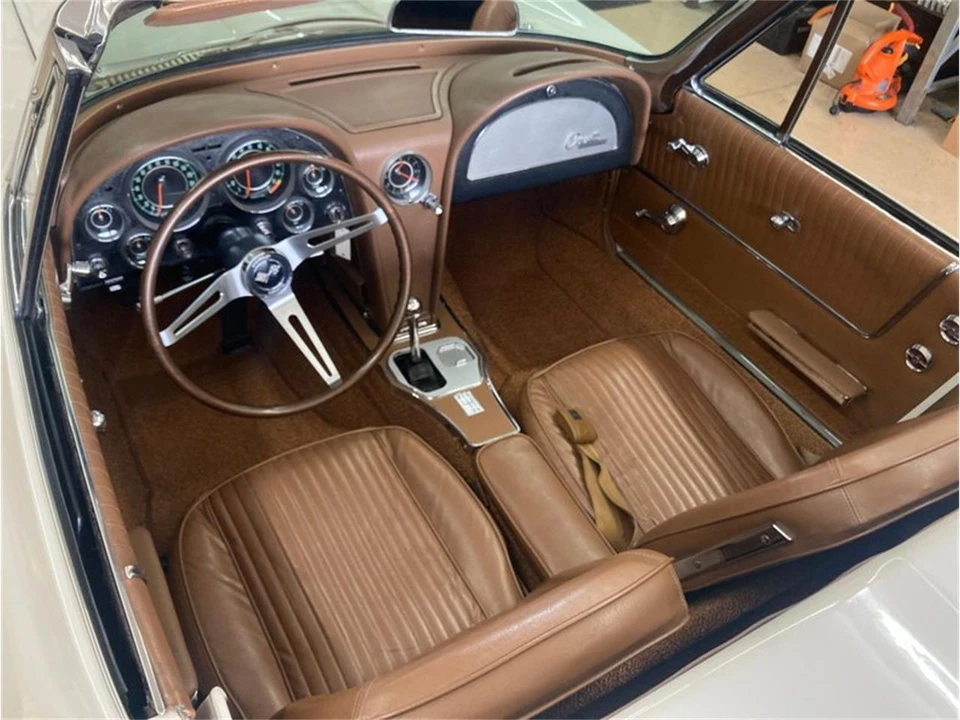 1964 Chevrolet Corvette C2 - Image 23 of 31