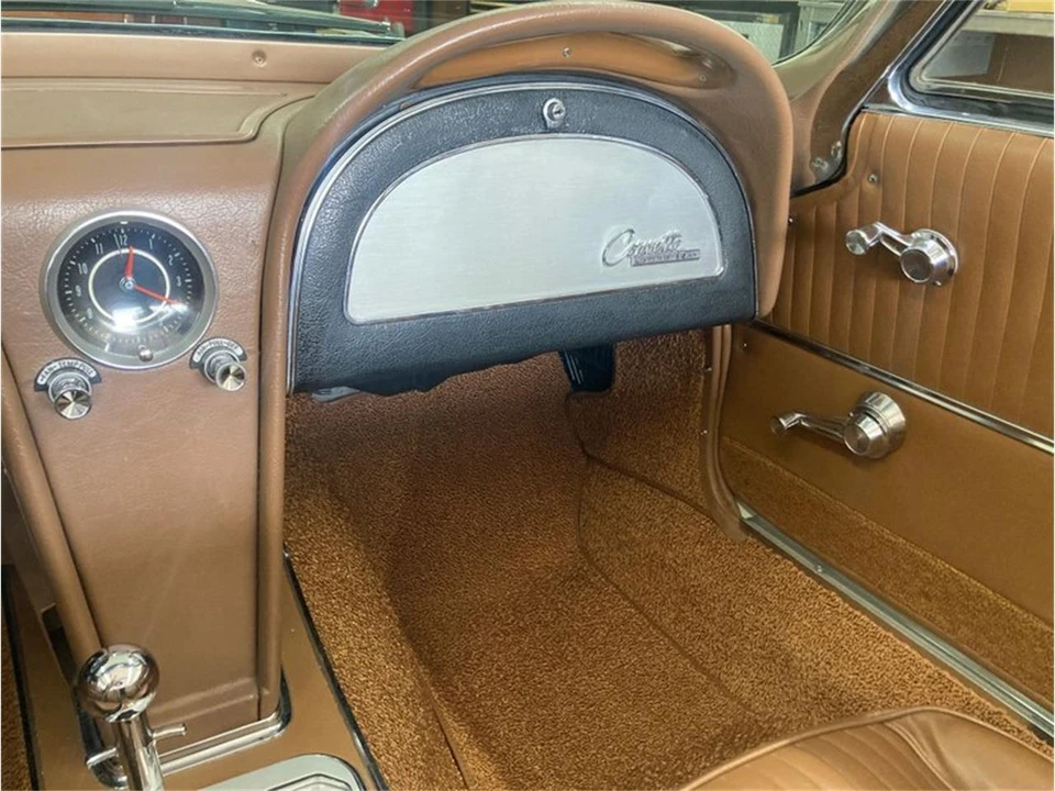 1964 Chevrolet Corvette C2 - Image 26 of 31